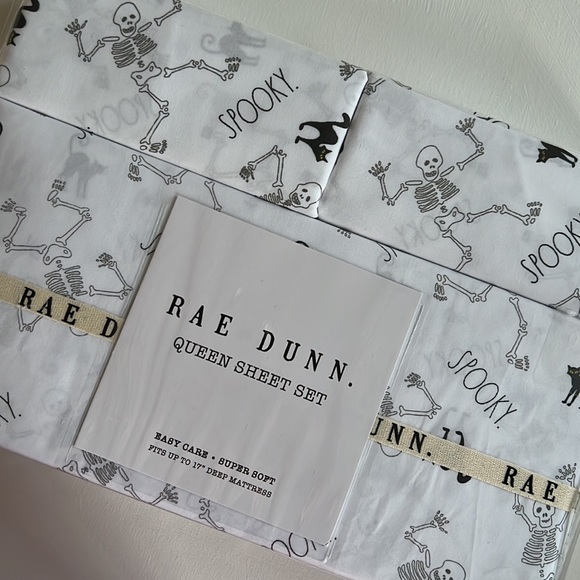 HTF Rae Dunn Halloween Spooky Dancing Skeletons Black Cat Queen Sheet Set - Picture 6 of 10